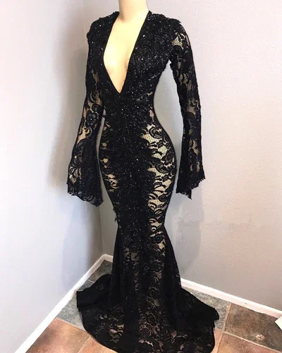 Body-Hugging DressSexy Long Sleeves Black Mermaid Prom Dress Lace V-neck Long Y1859