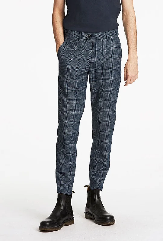 Men's Pants with Flat-Front DesignsLINDBERGH CHECKED CLUB TROUSERS