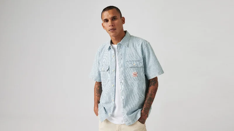 Men's Relaxed-Fit Shirts for Casual ComfortLevi's® Men's Short-Sleeve Dalton Workwear Shirt Men's Relaxed-Fit Shirts for Casual ComfortLevi's® Men's Short-Sleeve Dalton Workwear Shirt