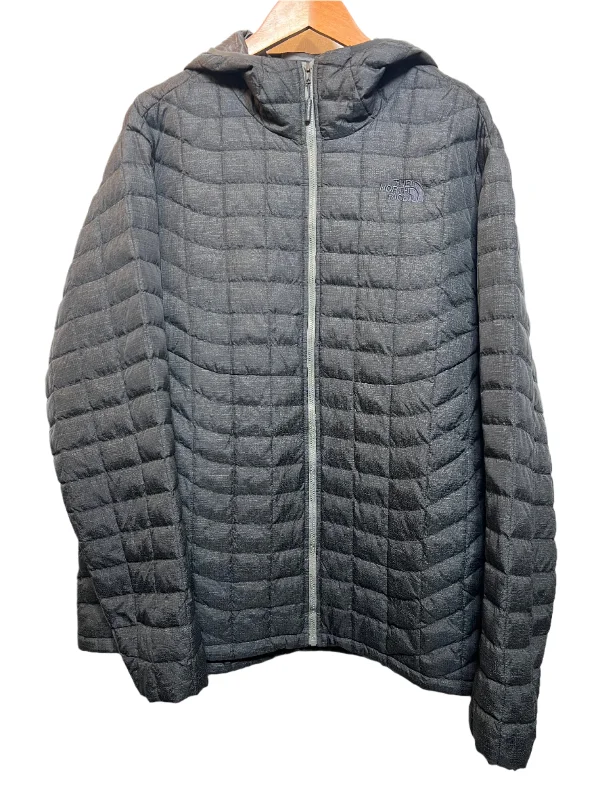 Luxurious Men's Cashmere CoatsThe North Face Mens Grey Lightweight Puffer (Size XL)