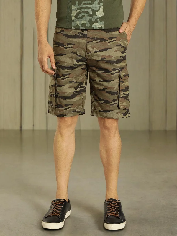 Layered Men's OverallsMen Camo Printed Cargo Shorts