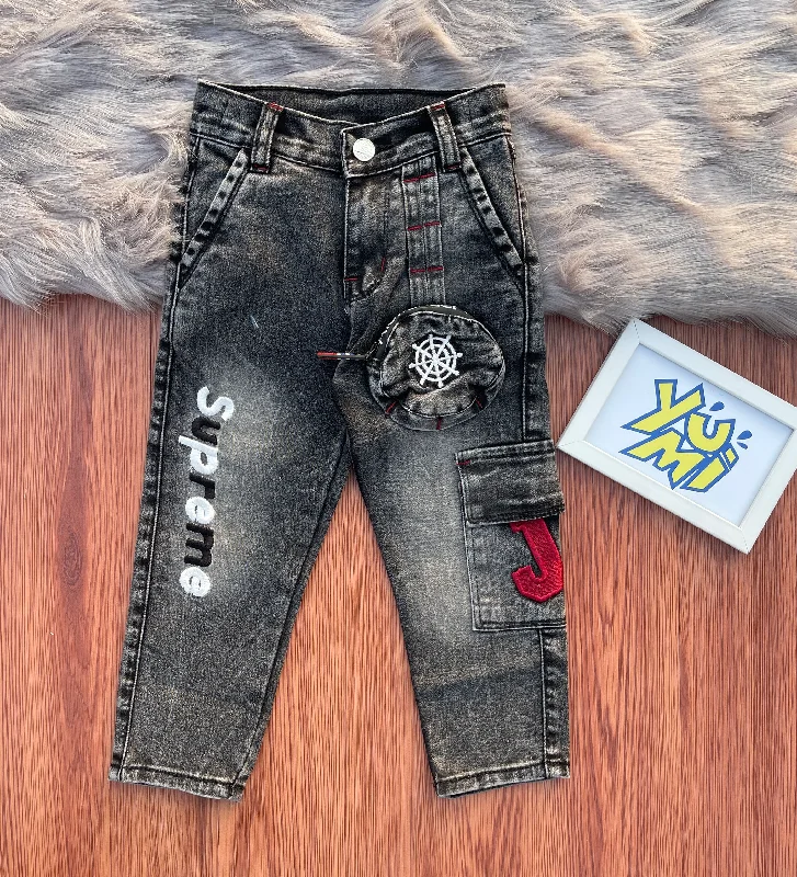Comfortable Men's JeansExtra Pockets Black Jeans for Kids with Supreme Embroidery