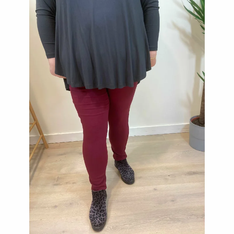 Designer Skinny Men's JeansCurvy Trousers in Burgundy