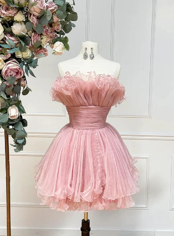 Sleeveless DressPink Tulle Strapless Pleats Homecoming Dress