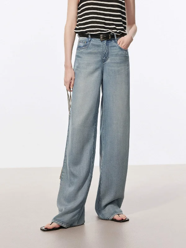 Classic Men's Jeans StyleSoft Straight Leg Jeans