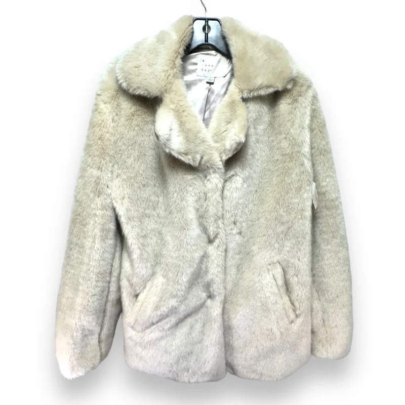 Men's Coats for Snowy WeatherJacket Faux Fur & Sherpa By A New Day In Cream, Size: L
